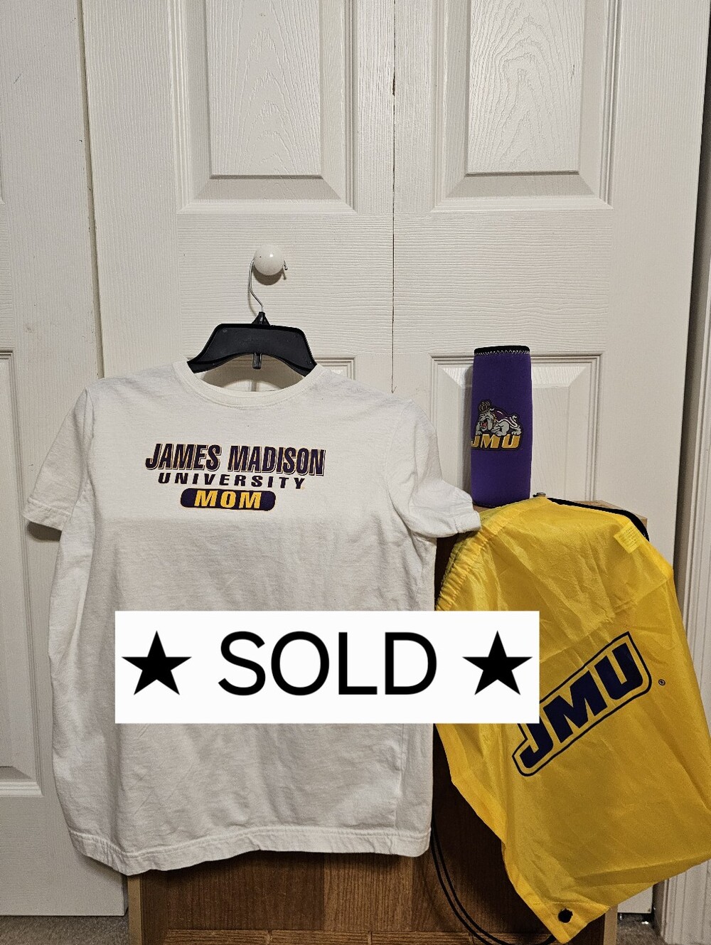 JMU Mom Bundle: Med Tshirt, Cinch Bag, Slim Can Holder